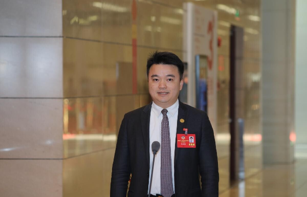 省政協委員、中山大學中山眼科中心主任林浩添：守護孩子們的“睛”彩“視”界